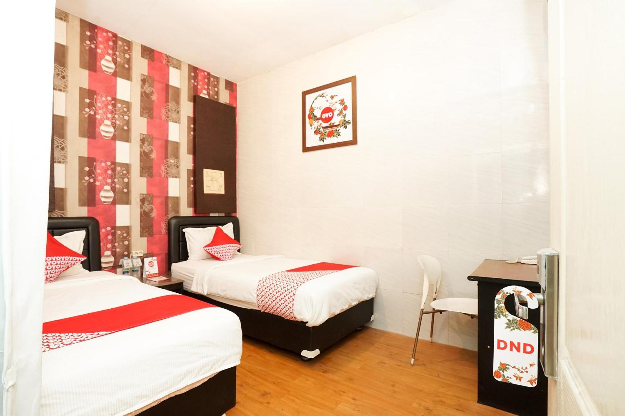 Oyo 425 Mojokerto Guesthouse Esterno foto