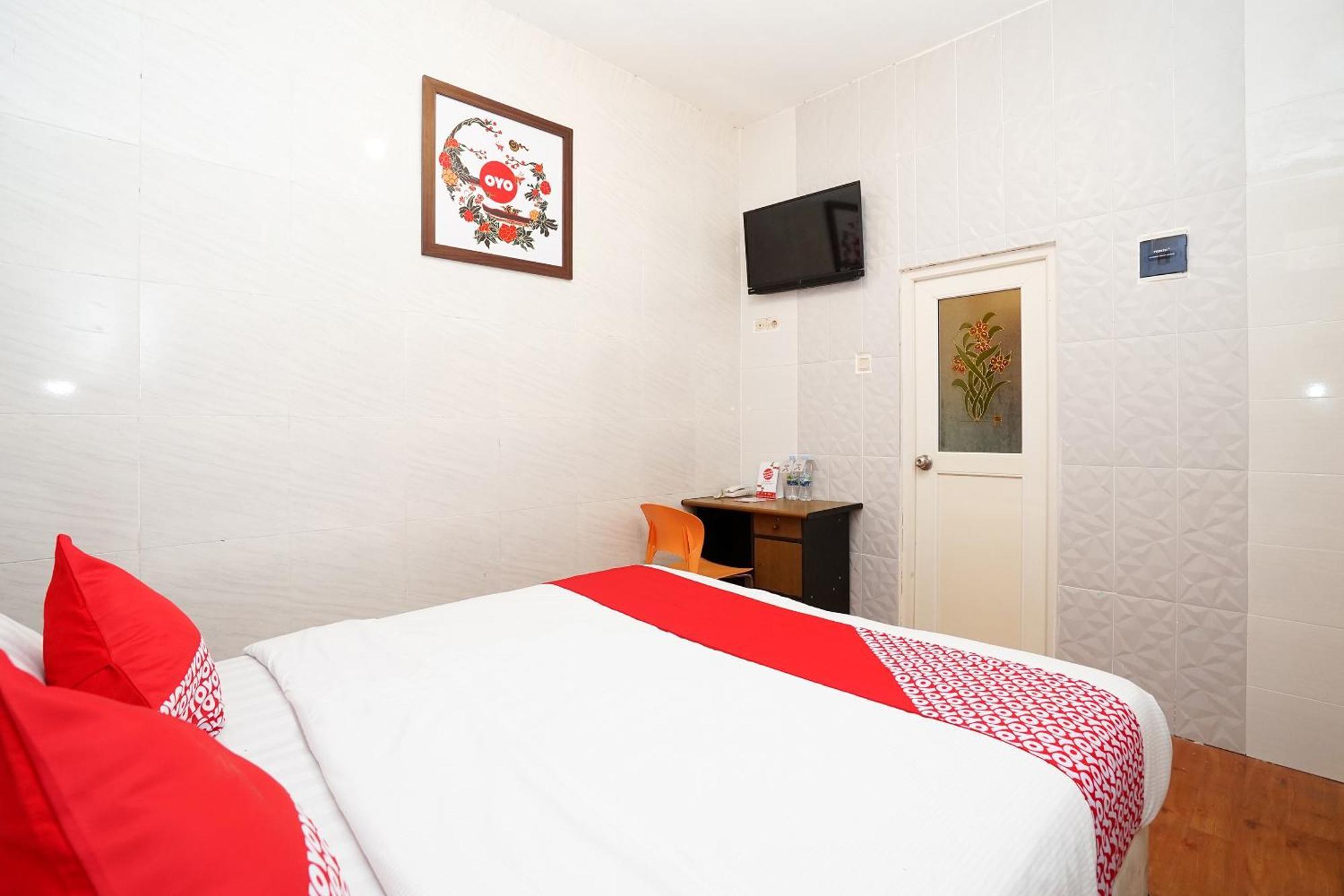 Oyo 425 Mojokerto Guesthouse Esterno foto