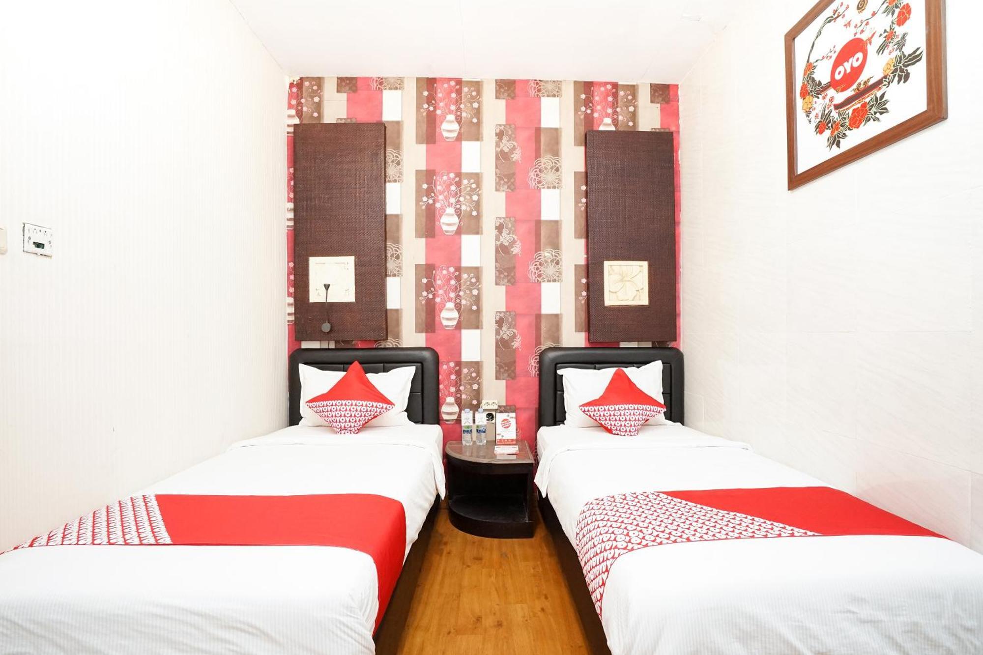 Oyo 425 Mojokerto Guesthouse Esterno foto