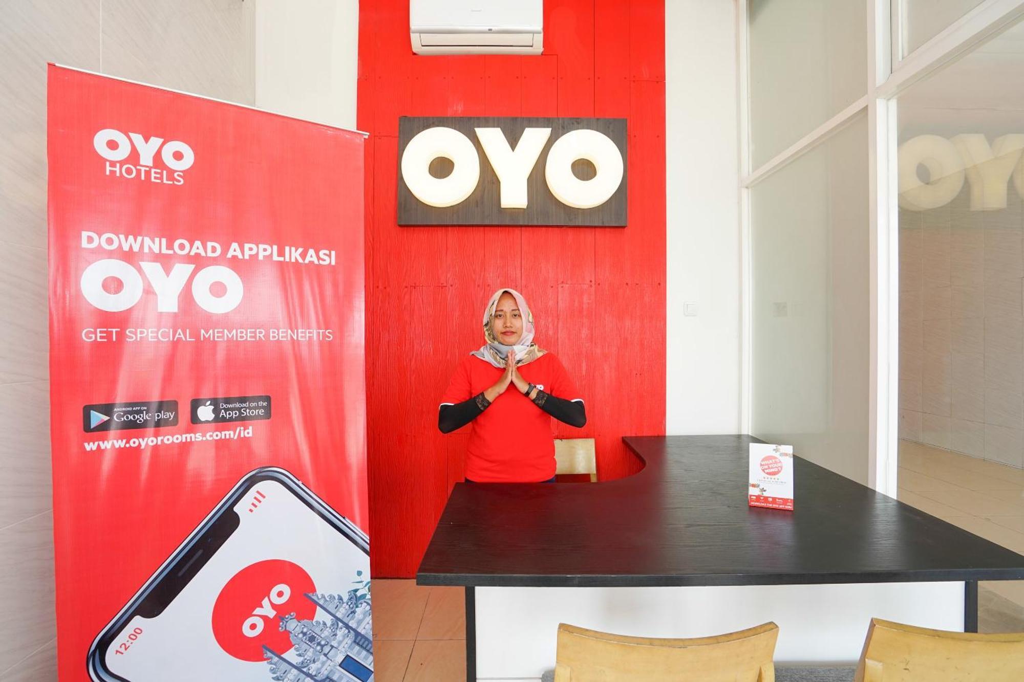 Oyo 425 Mojokerto Guesthouse Esterno foto