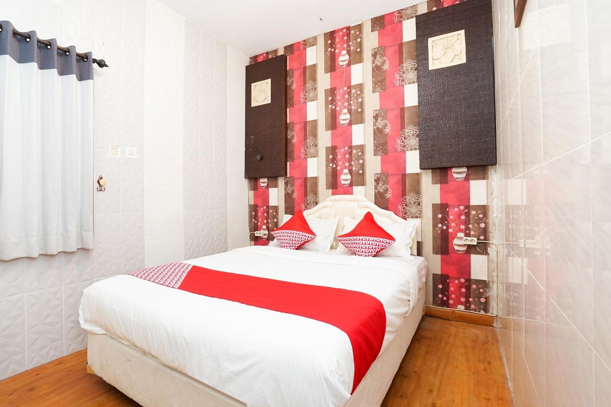 Oyo 425 Mojokerto Guesthouse Esterno foto