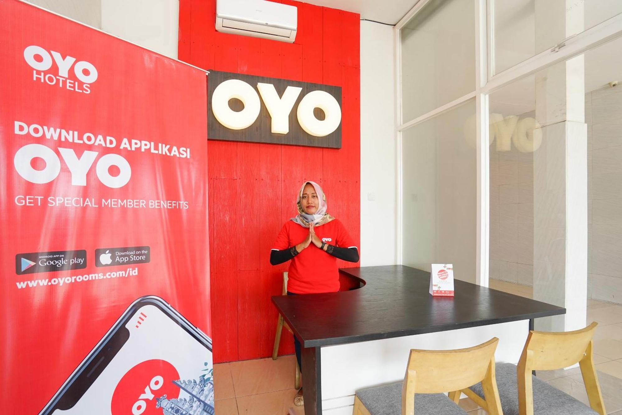Oyo 425 Mojokerto Guesthouse Esterno foto